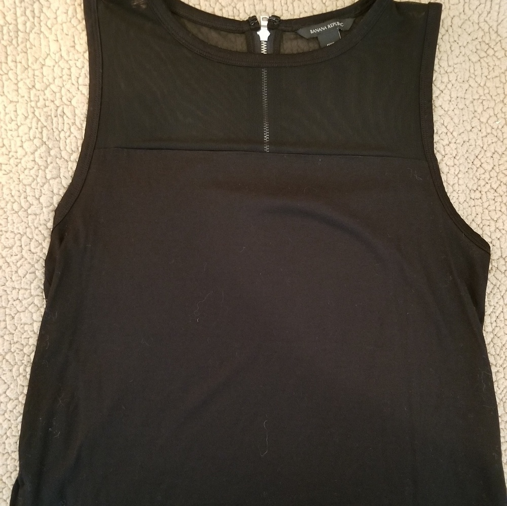Banana Republic womens sleeveless shirt  blouse
